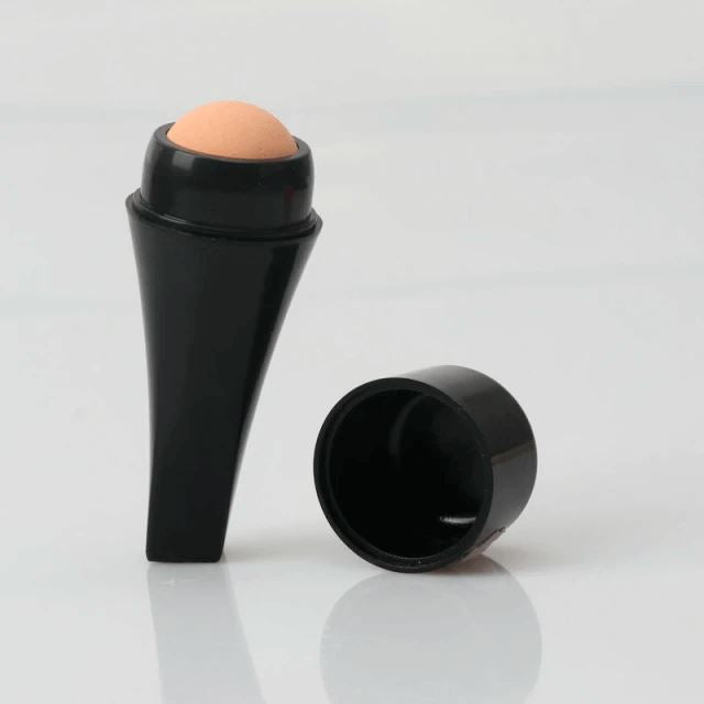 Rolo Facial Para Pele Oleosa Volcanic Stone